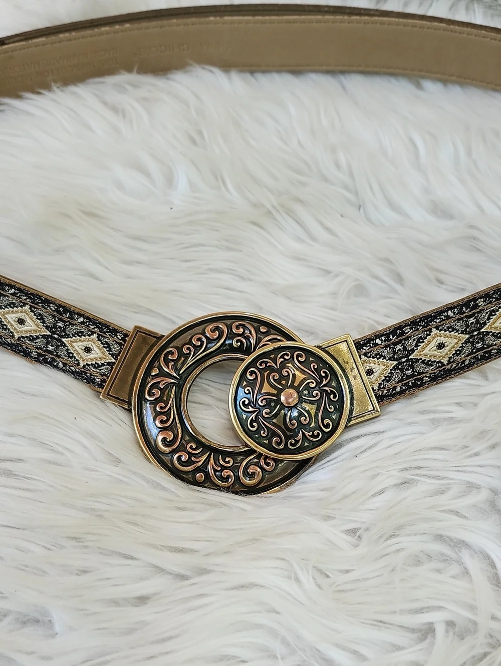 NWOT CHICO'S METAL HOOK BUCKLE AND JACQUARD ADJUSTABLE BELT